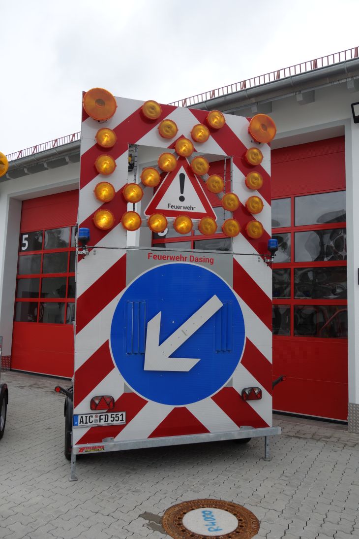 Verkehrssicherungsanhänger